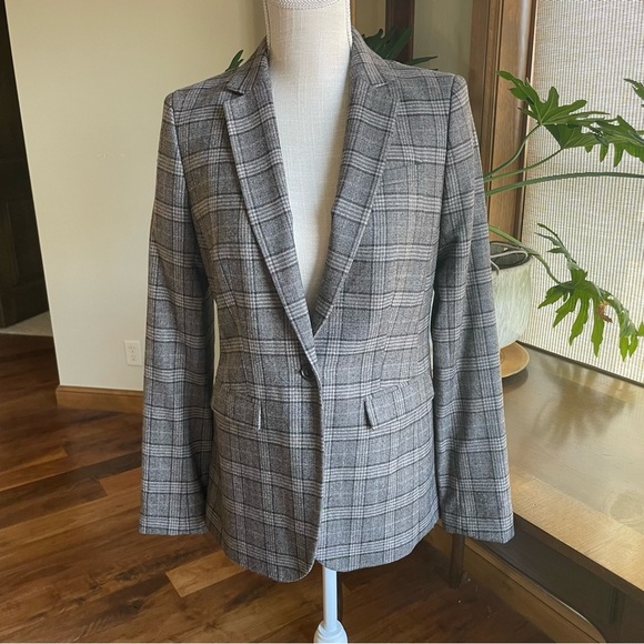 Banana Republic Brown and Gray Wool Heritage Glen Plaid Classic Blazer size 4 - Picture 2 of 14